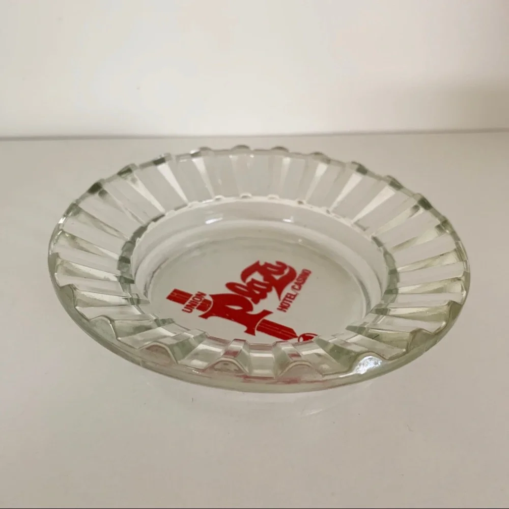 Vintage 80’s  plaza hotel ash tray